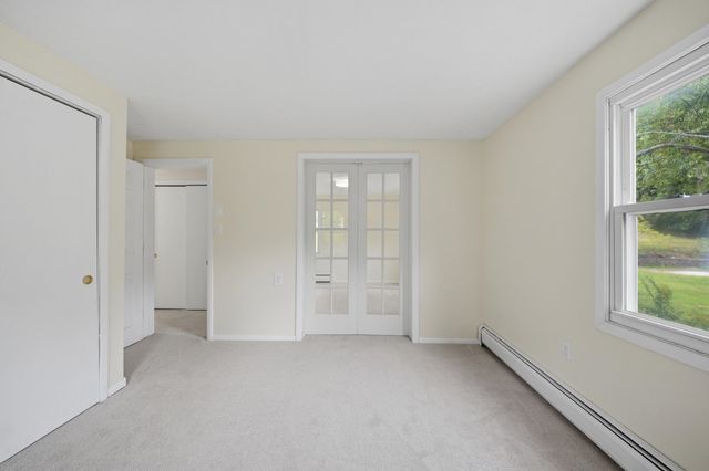 136 Haverhill Road, Chester, NH 03036