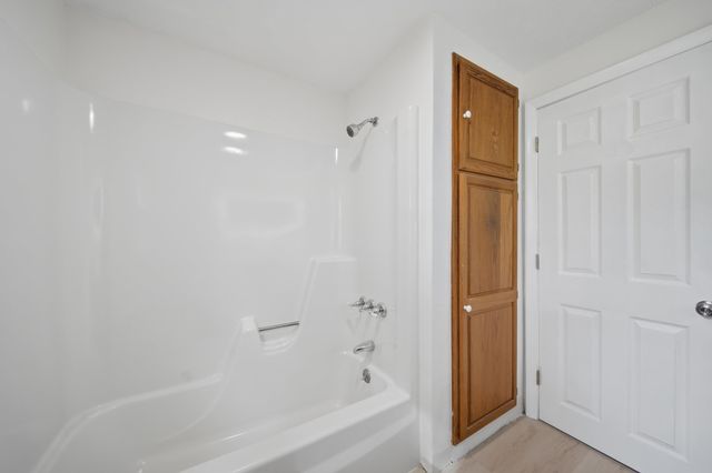 136 Haverhill Road, Chester, NH 03036