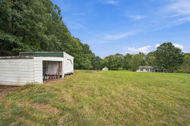 136 Haverhill Road, Chester, NH 03036