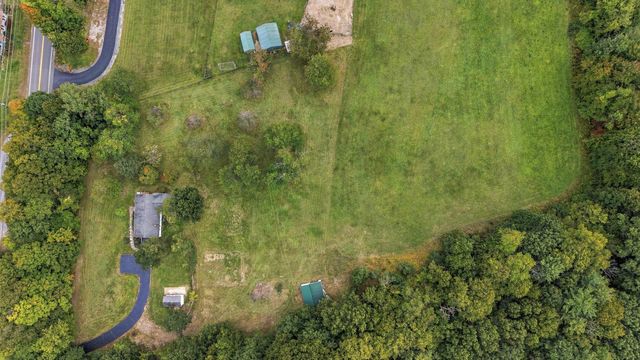 136 Haverhill Road, Chester, NH 03036