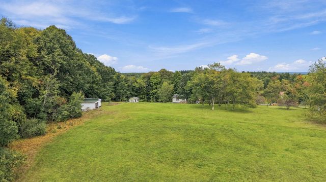136 Haverhill Road, Chester, NH 03036