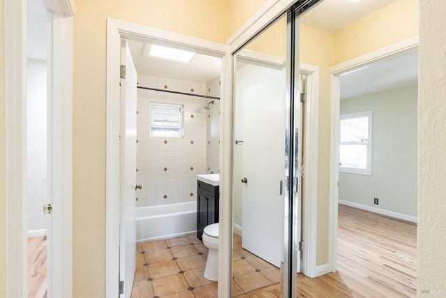 18090 Las Lomas Rd, Sonoma, CA 95476