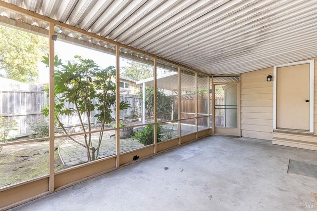 18090 Las Lomas Rd, Sonoma, CA 95476