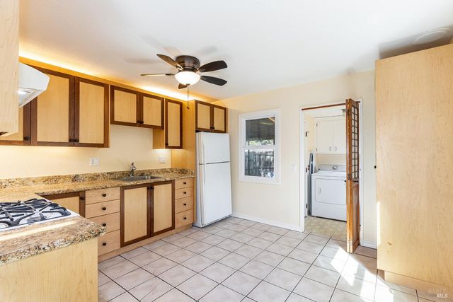 18090 Las Lomas Rd, Sonoma, CA 95476