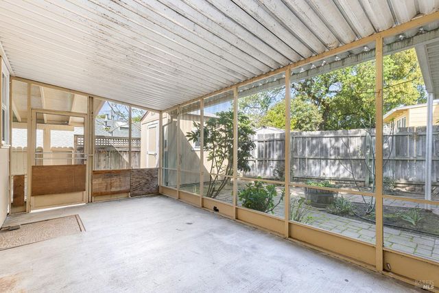 18090 Las Lomas Rd, Sonoma, CA 95476