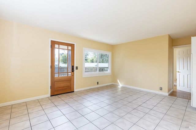 18090 Las Lomas Rd, Sonoma, CA 95476