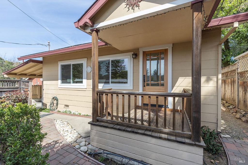 18090 Las Lomas Rd, Sonoma, CA 95476