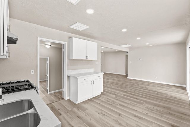 540 Welch Drive, Tulare, CA 93274