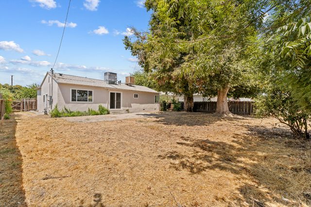 540 Welch Drive, Tulare, CA 93274