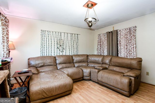 1460 Loch Lomond Trail SW, Atlanta, GA 30331