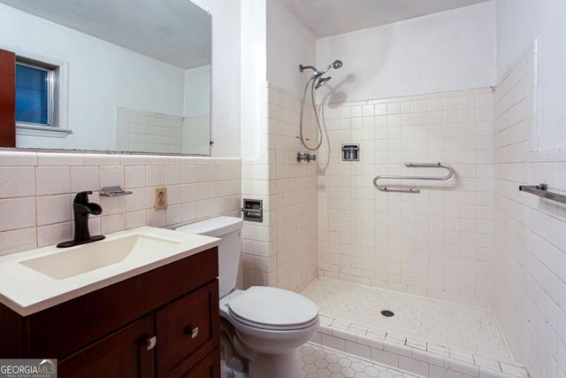 1460 Loch Lomond Trail SW, Atlanta, GA 30331