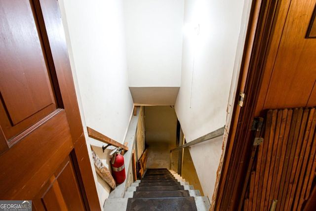 1460 Loch Lomond Trail SW, Atlanta, GA 30331