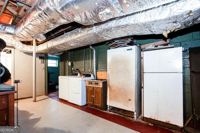 1460 Loch Lomond Trail SW, Atlanta, GA 30331