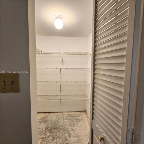 18151 NE 31st Ct 301, Aventura, FL 33160