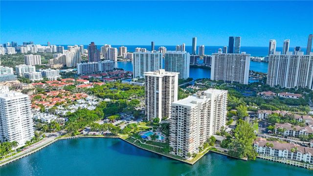 18151 NE 31st Ct 301, Aventura, FL 33160