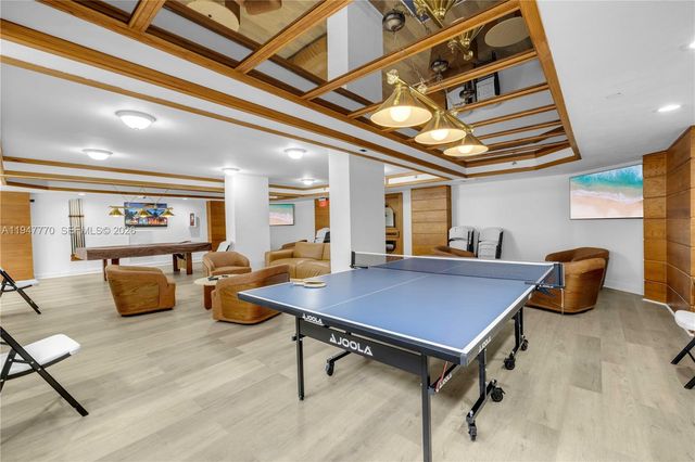 18151 NE 31st Ct 301, Aventura, FL 33160