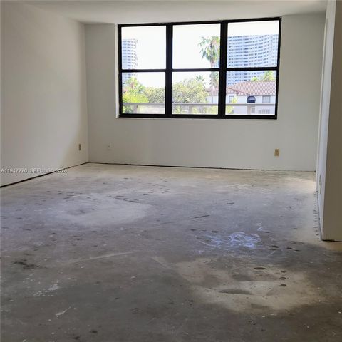 18151 NE 31st Ct 301, Aventura, FL 33160