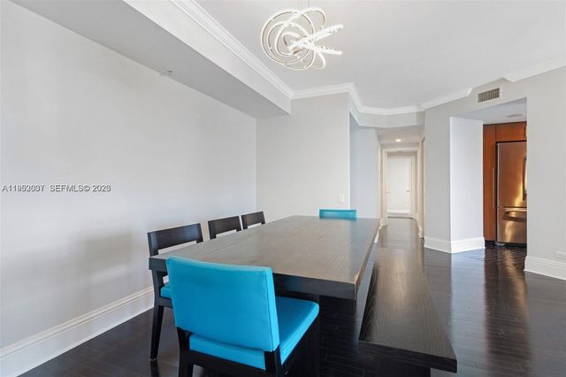 701 Brickell Key Blvd 2103, Miami, FL 33131