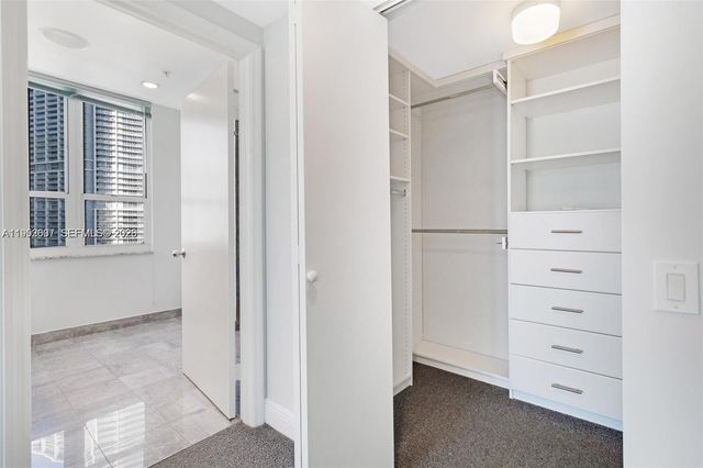 701 Brickell Key Blvd 2103, Miami, FL 33131