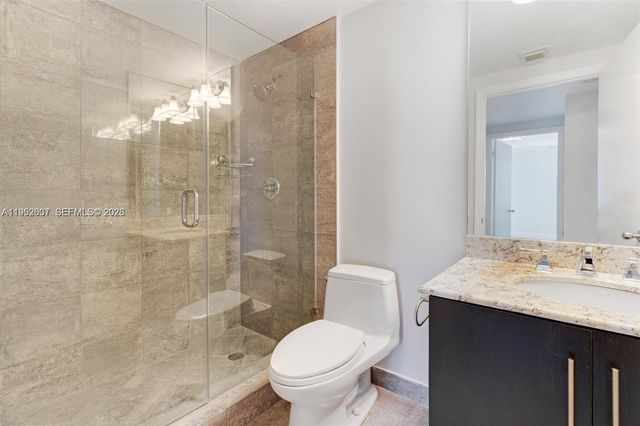 701 Brickell Key Blvd 2103, Miami, FL 33131