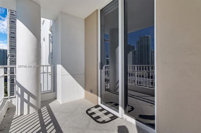 701 Brickell Key Blvd 2103, Miami, FL 33131