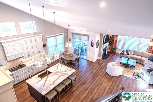 3814 Victors Way, Easton, PA 18045