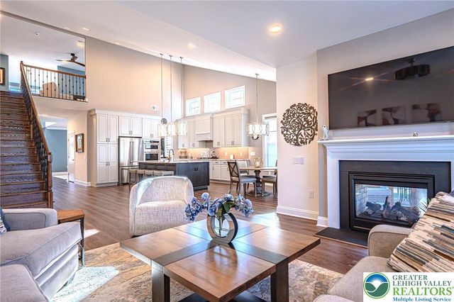 3814 Victors Way, Easton, PA 18045