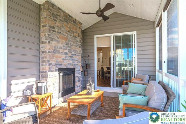 3814 Victors Way, Easton, PA 18045