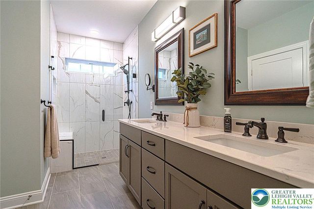 3814 Victors Way, Easton, PA 18045