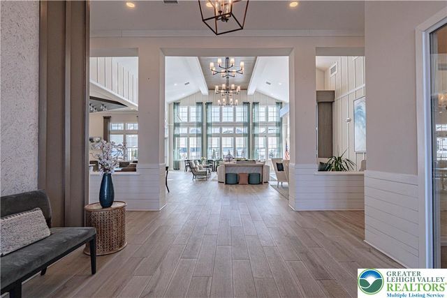 3814 Victors Way, Easton, PA 18045