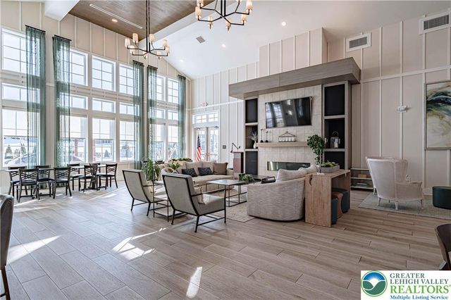 3814 Victors Way, Easton, PA 18045