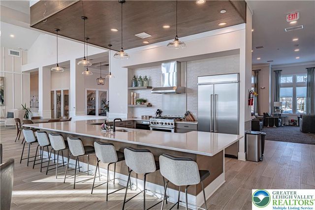 3814 Victors Way, Easton, PA 18045