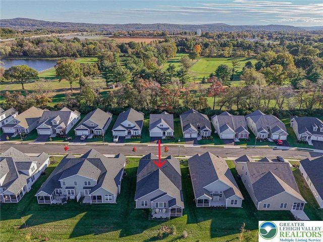 3814 Victors Way, Easton, PA 18045