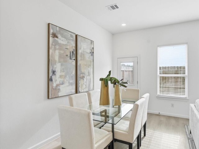 866 Rachel Street F-E, Houston, TX 77091