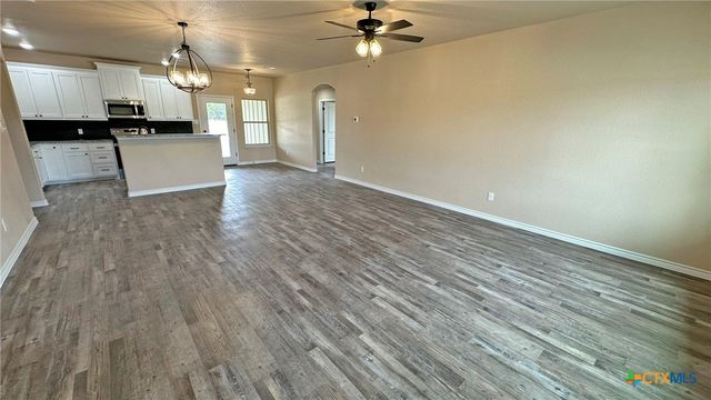 3173 Fish Pond Drive, Copperas Cove, TX 76522