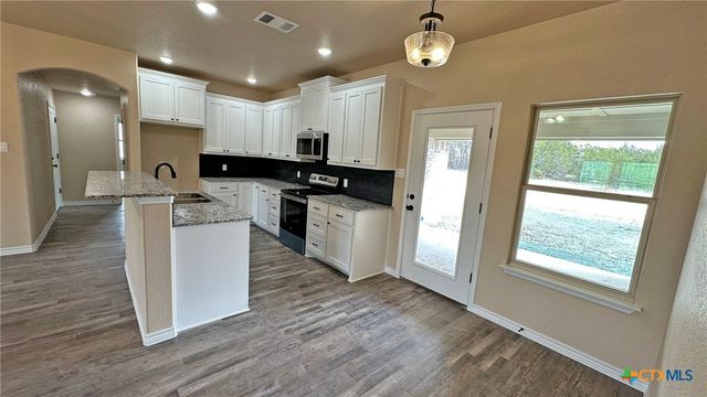 3173 Fish Pond Drive, Copperas Cove, TX 76522