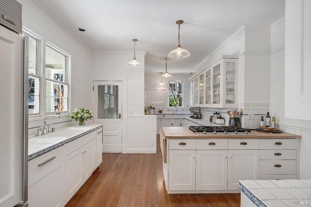 1651 Spring Mountain Rd, St. Helena, CA 94574