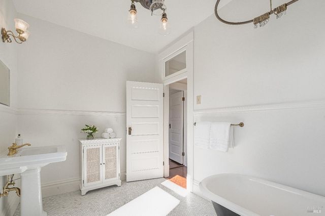 1651 Spring Mountain Rd, St. Helena, CA 94574