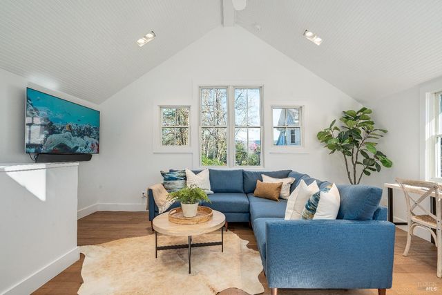 1651 Spring Mountain Rd, St. Helena, CA 94574