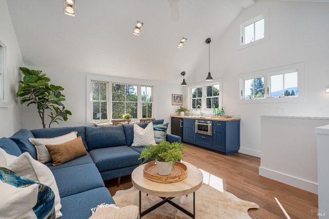 1651 Spring Mountain Rd, St. Helena, CA 94574