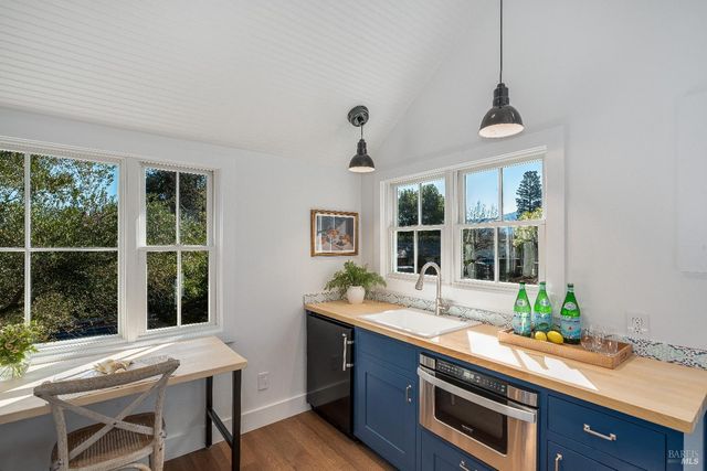 1651 Spring Mountain Rd, St. Helena, CA 94574