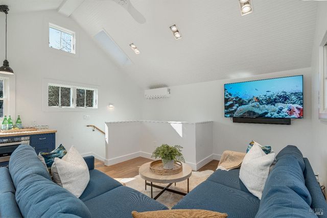 1651 Spring Mountain Rd, St. Helena, CA 94574