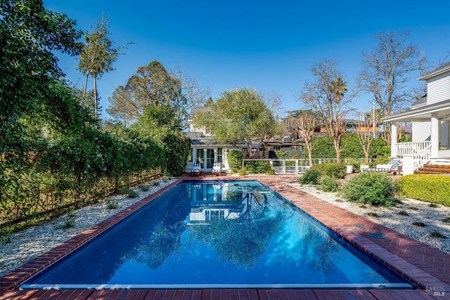 1651 Spring Mountain Rd, St. Helena, CA 94574