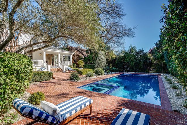 1651 Spring Mountain Rd, St. Helena, CA 94574