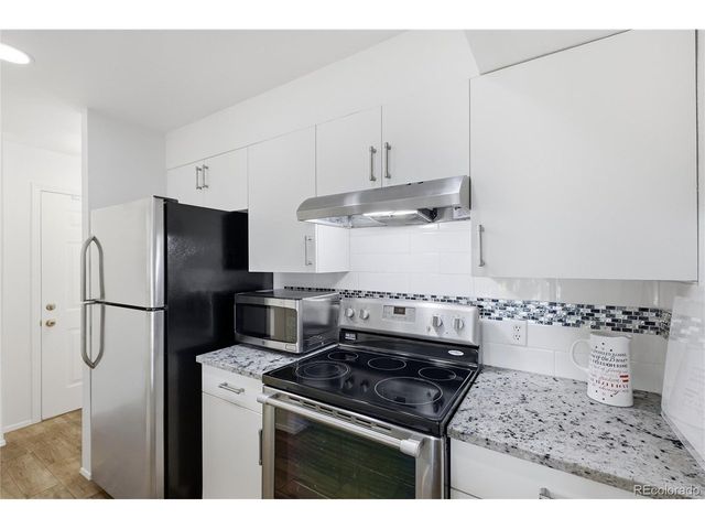 6405 S Dayton St 306, Englewood, CO 80111