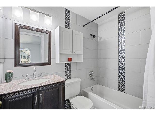 6405 S Dayton St 306, Englewood, CO 80111