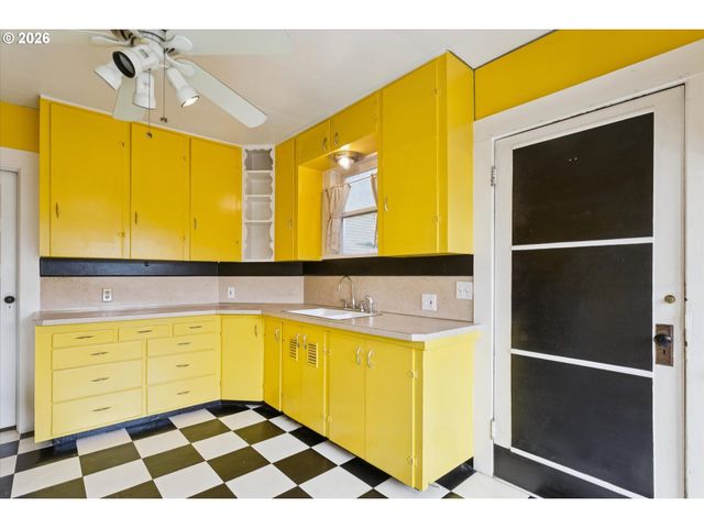 524 Se 46TH Ave, Portland, OR 97215