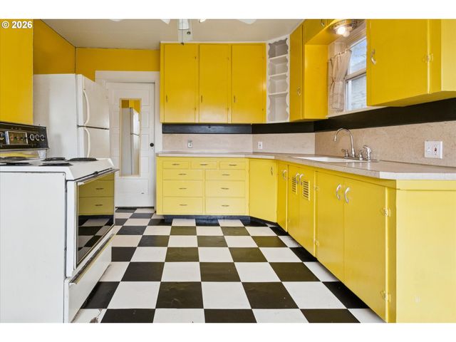 524 Se 46TH Ave, Portland, OR 97215