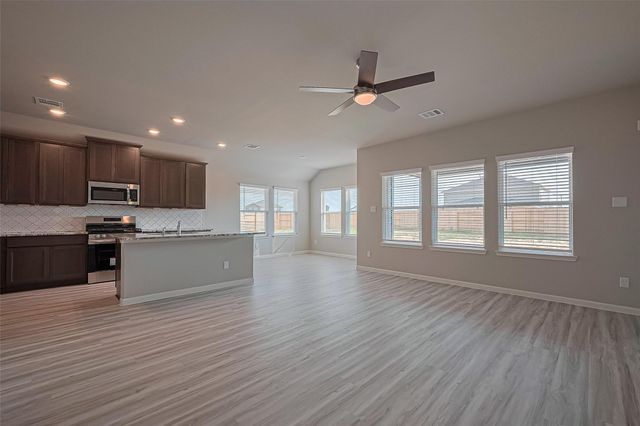 5827 Capri Forest Drive, Katy, TX 77493