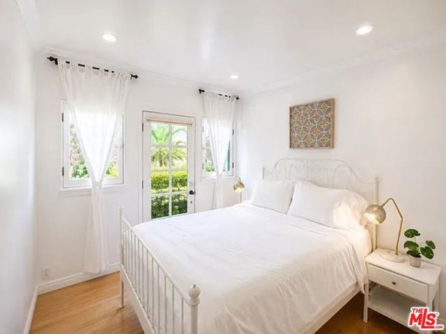 947 5th Street B, Santa Monica, CA 90403